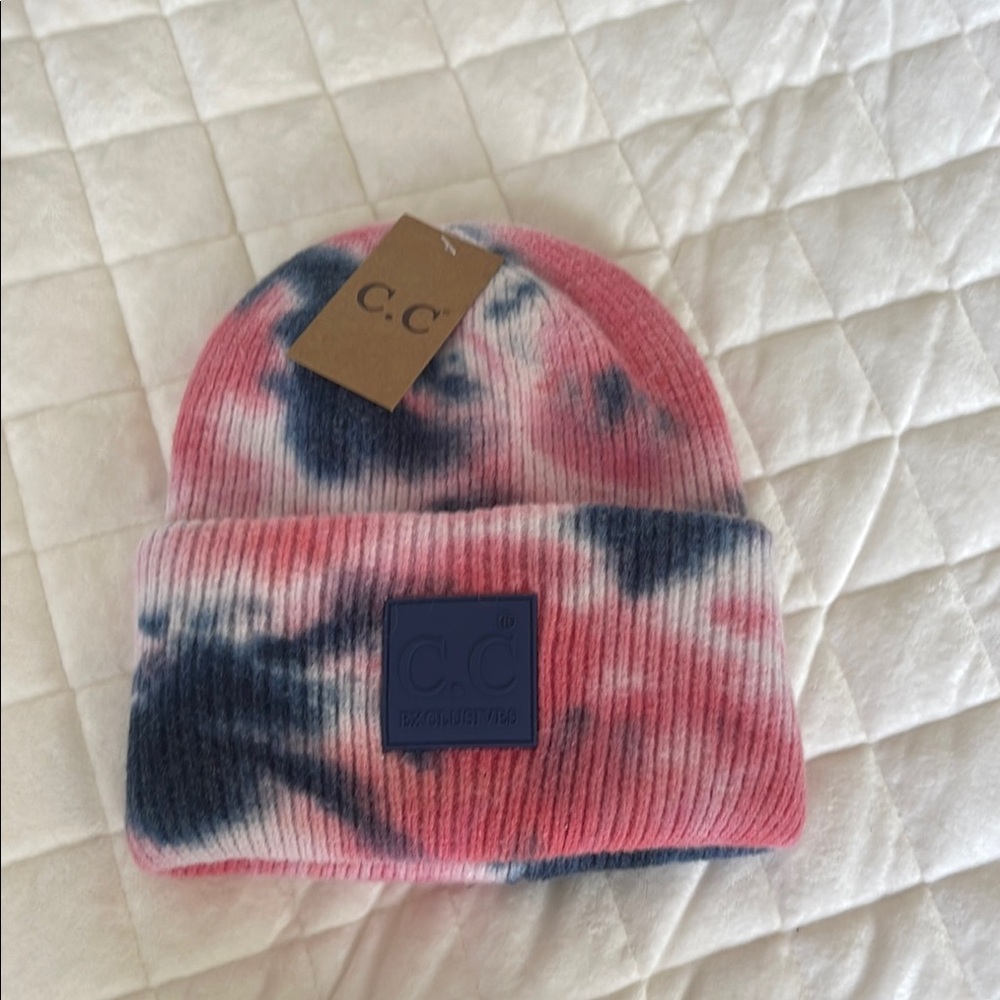 CC Tie-Dye Beanie Pink and Blue women’s hat warm stylish CC pink Beanie NWT - Picture 2 of 6